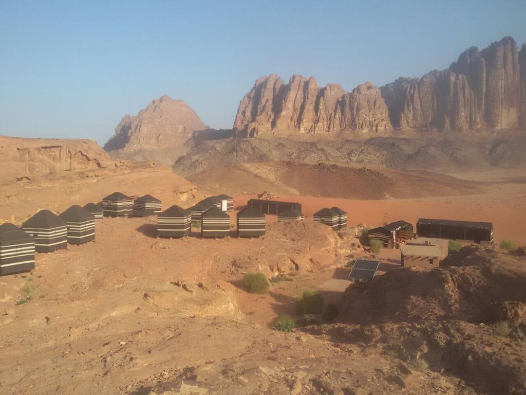 Wadi Rum Quiet Village Camp Luaran gambar