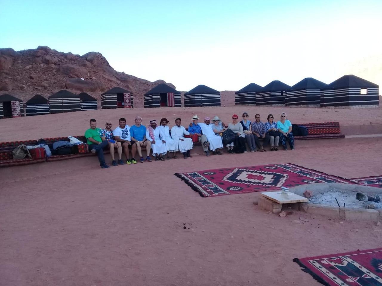 Wadi Rum Quiet Village Camp Luaran gambar